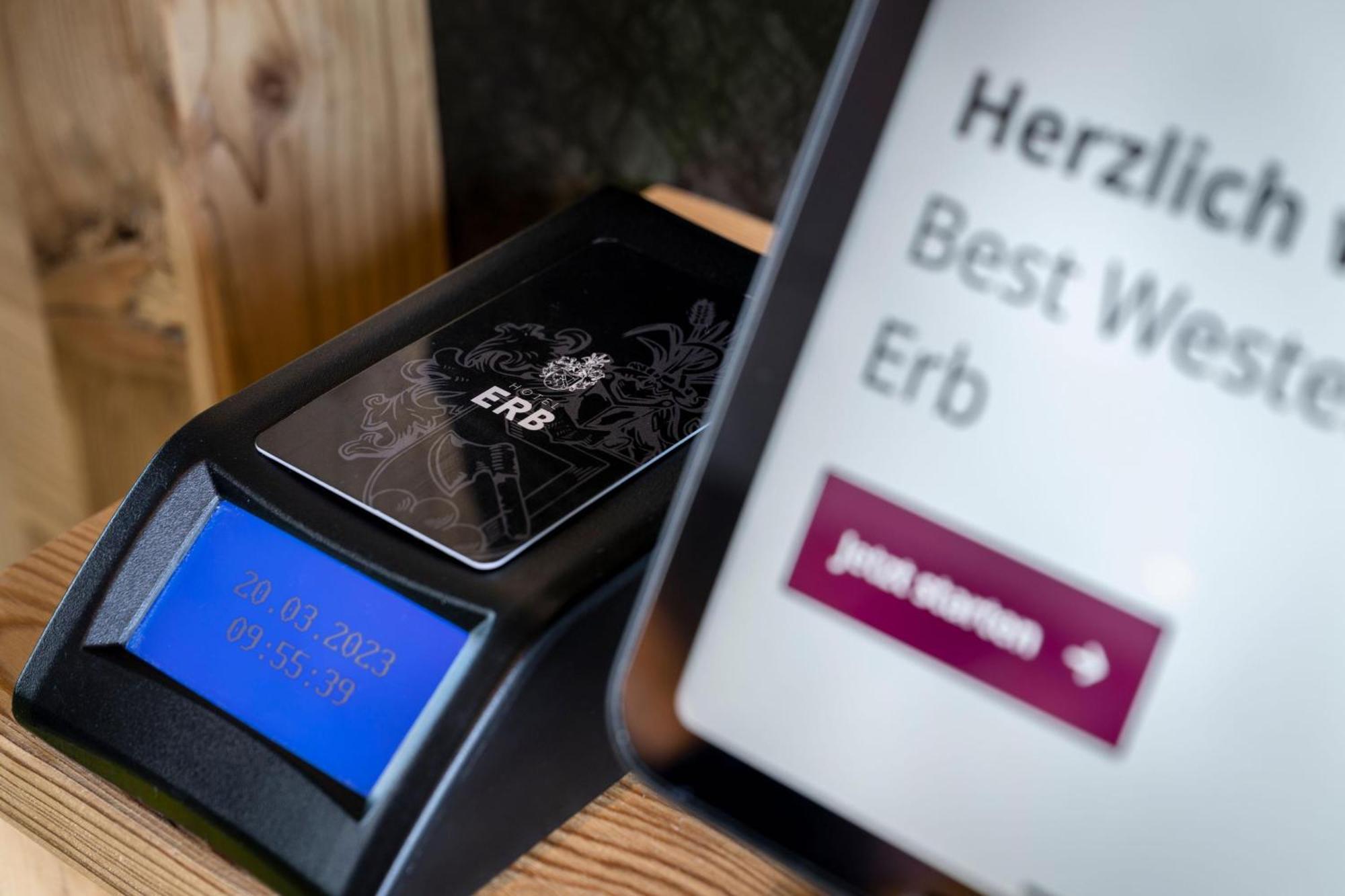 Best Western Plus Hotel Erb Vaterstetten Bagian luar foto