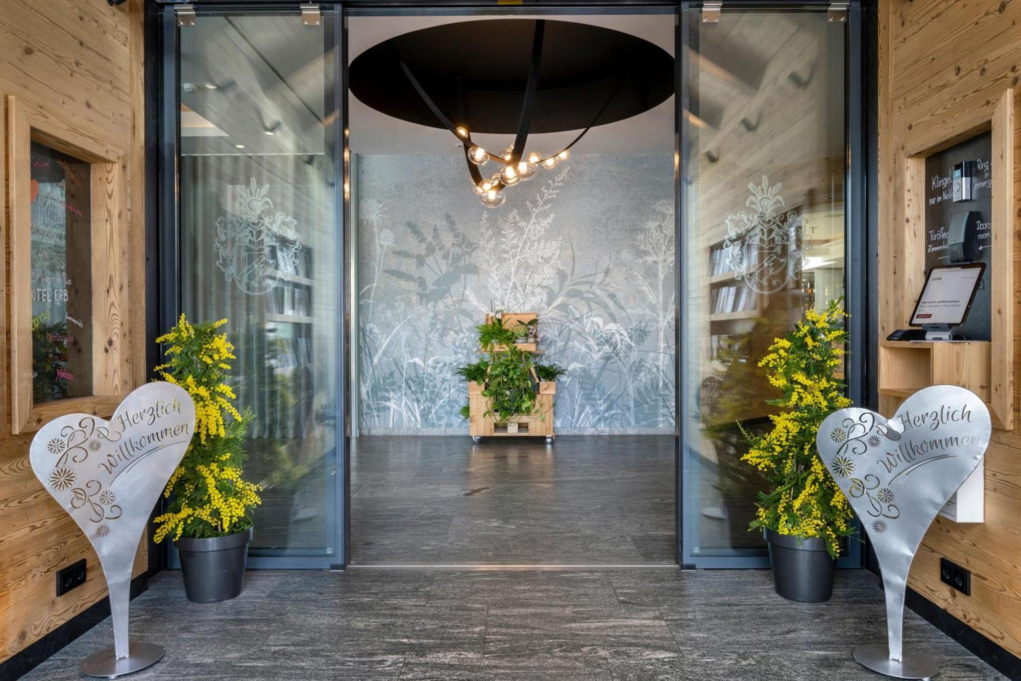 Best Western Plus Hotel Erb Vaterstetten Bagian luar foto