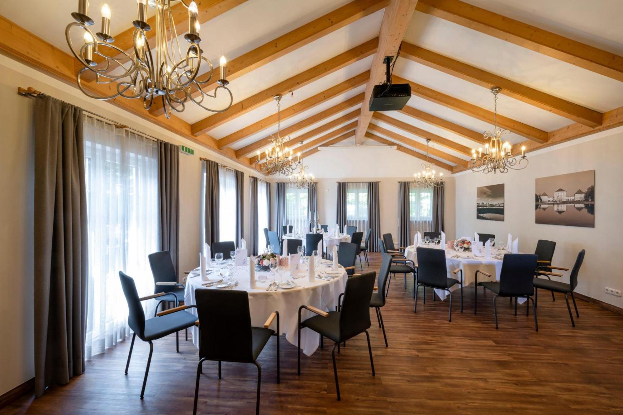 Best Western Plus Hotel Erb Vaterstetten Bagian luar foto