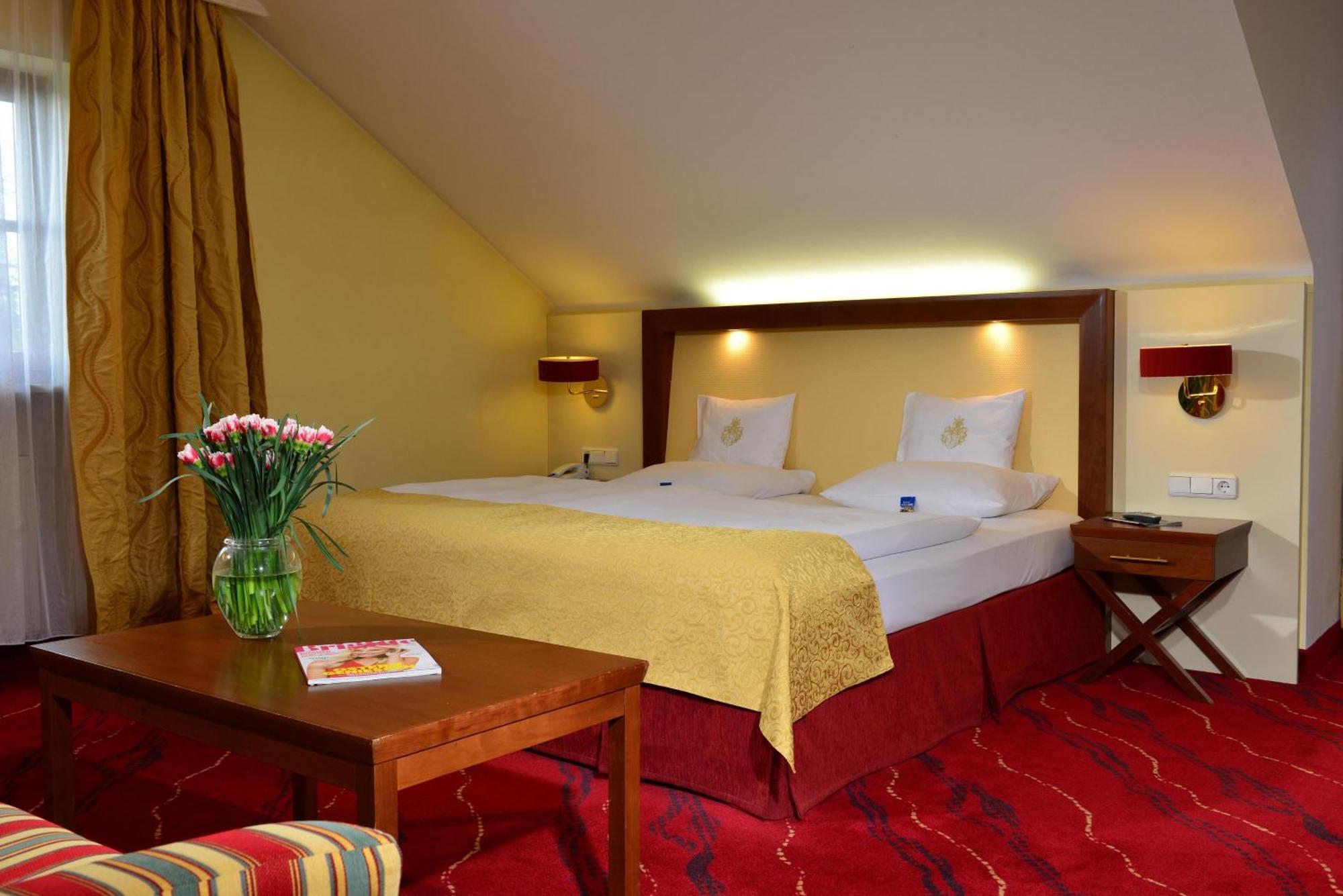 Best Western Plus Hotel Erb Vaterstetten Bagian luar foto