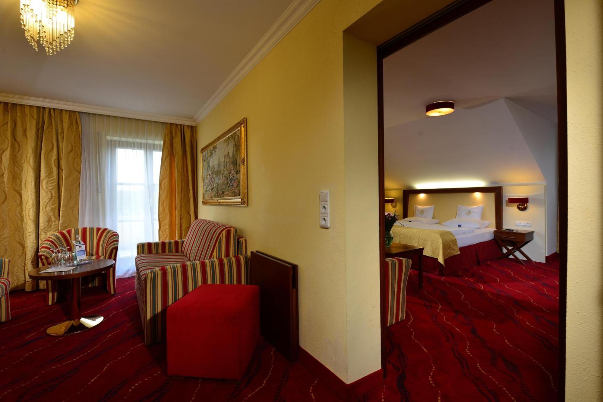 Best Western Plus Hotel Erb Vaterstetten Bagian luar foto