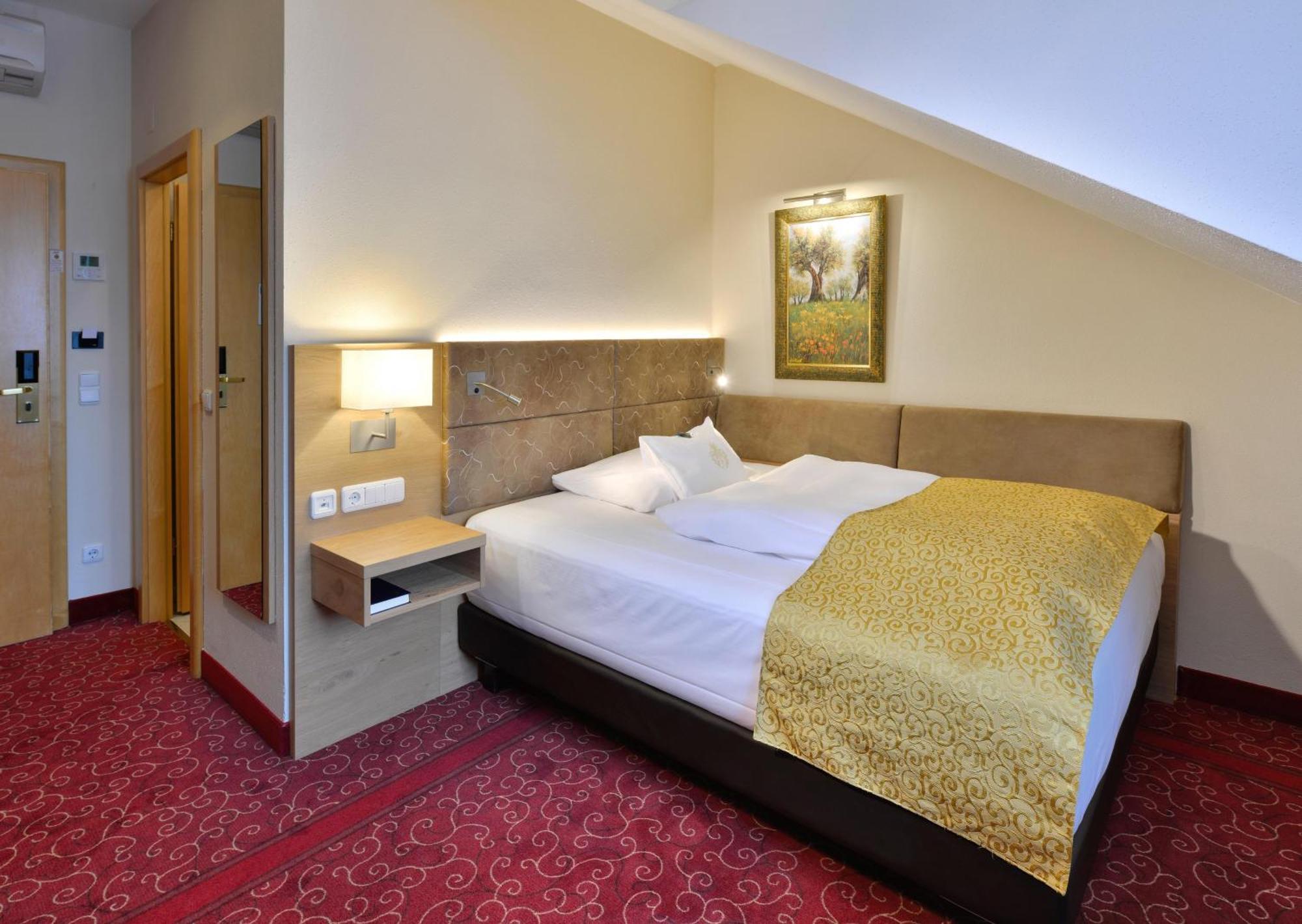Best Western Plus Hotel Erb Vaterstetten Bagian luar foto